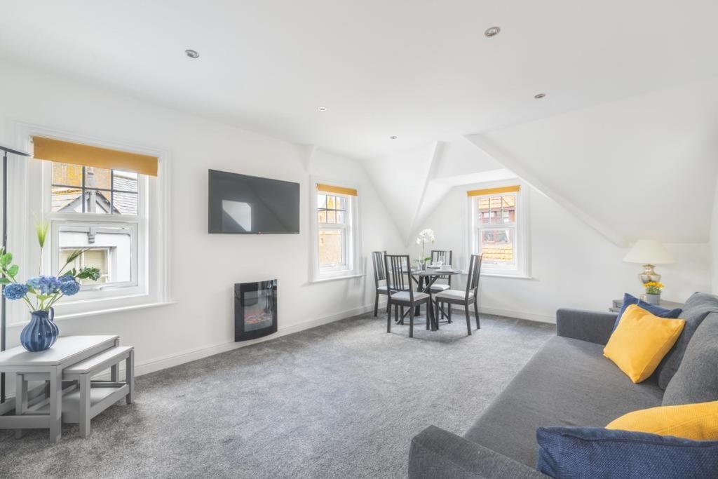 Coast View Luxury Apartment Lyme Regis Exterior photo